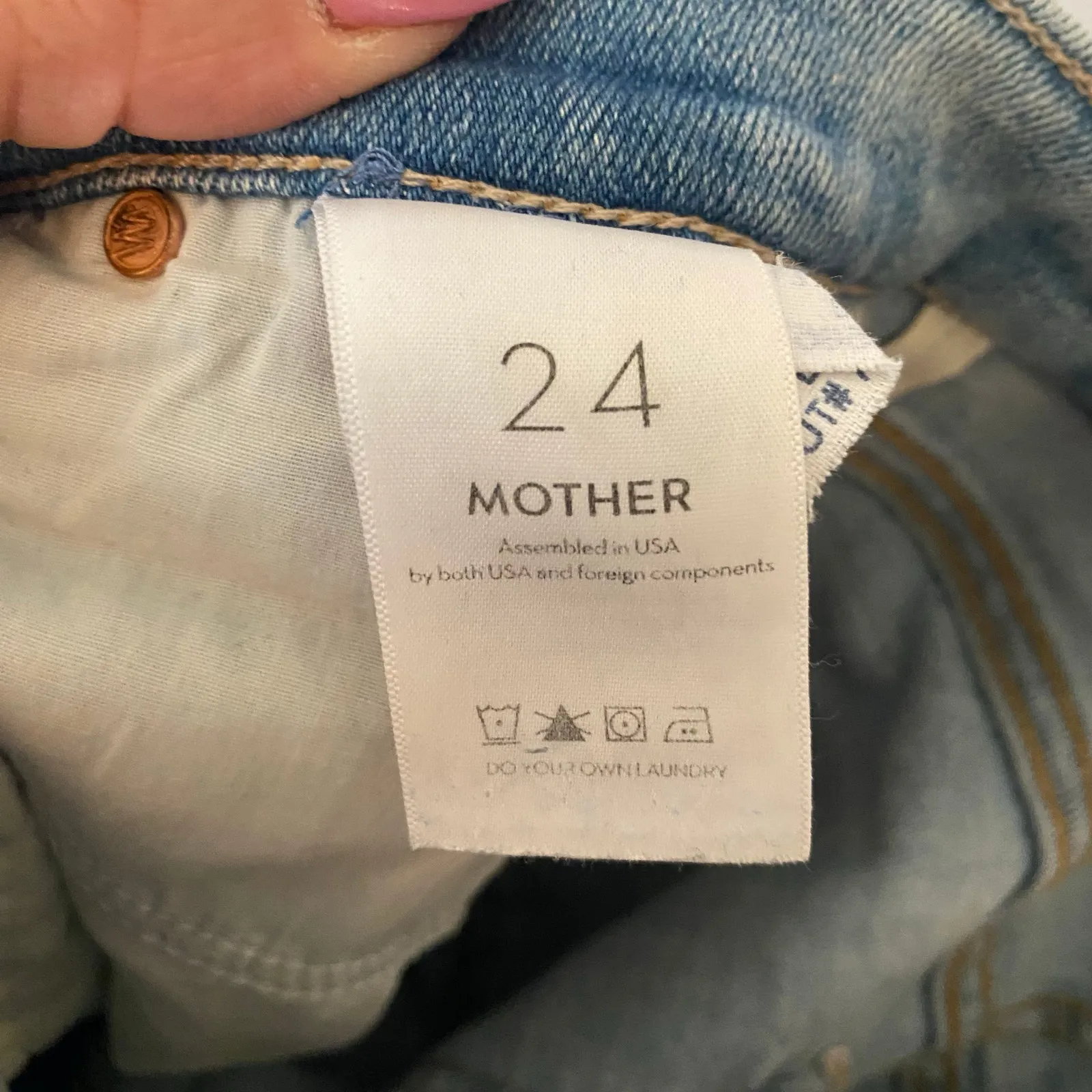 Mother The Mid Rise Dazzler Flood Jeans in Sweet Petals Light Wash Women size 24 Blue - Image 4