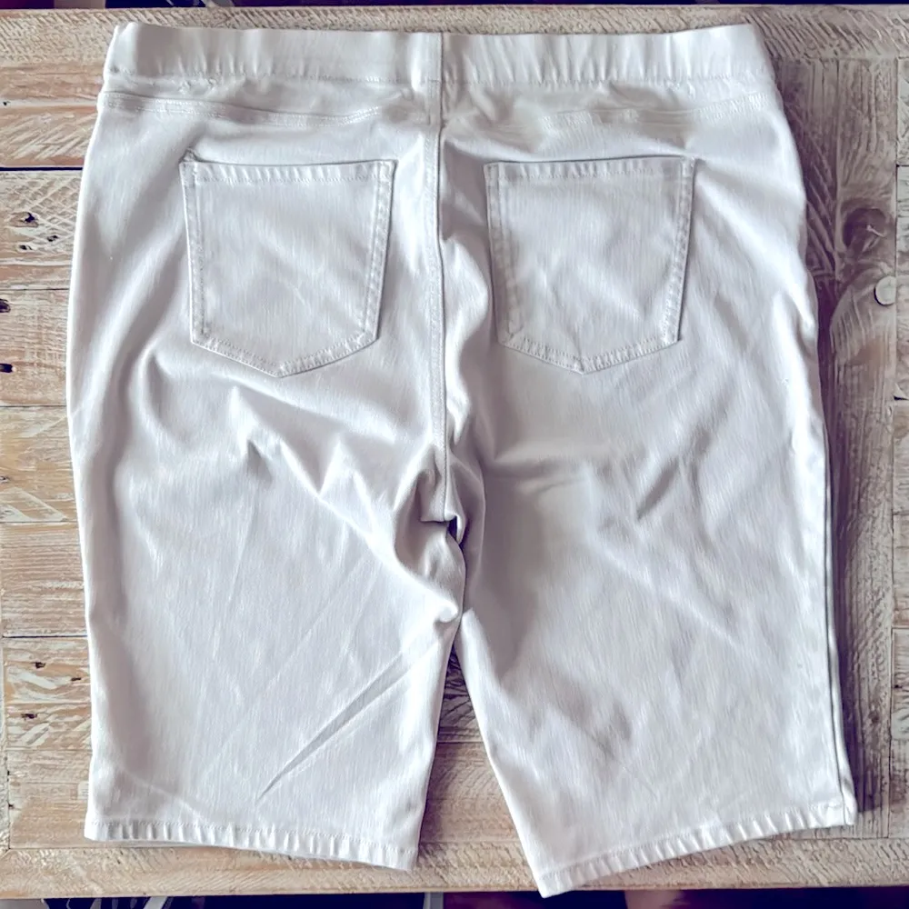 👖 Faded Glory White Jean Shorts XXL | Comfy Pull-On Stretch Fit 👖 ~2X EUC - Image 4