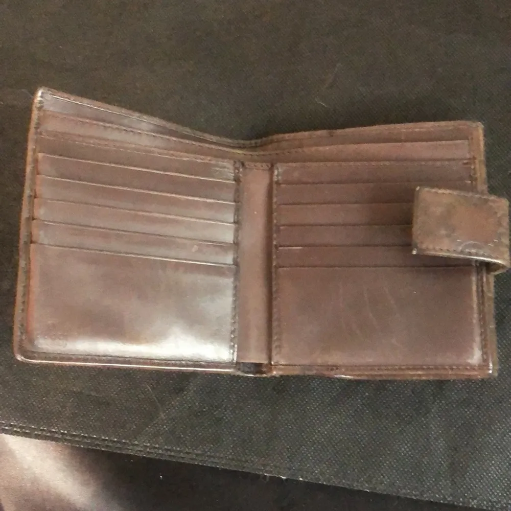 GUCCI Guccissima GG Brown Lambskin Bifold Wallet With Billfold & Coin Section - Image 10
