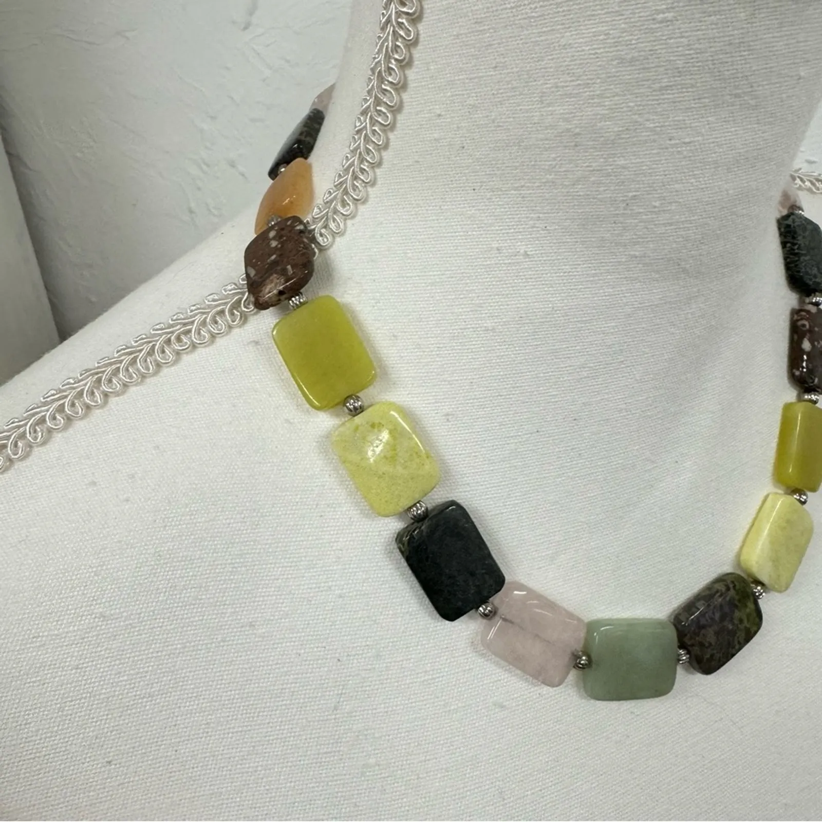Handmade Colorful Stone Necklace Short Beaded Jewelry Womens Casual Green Pink - Image 6