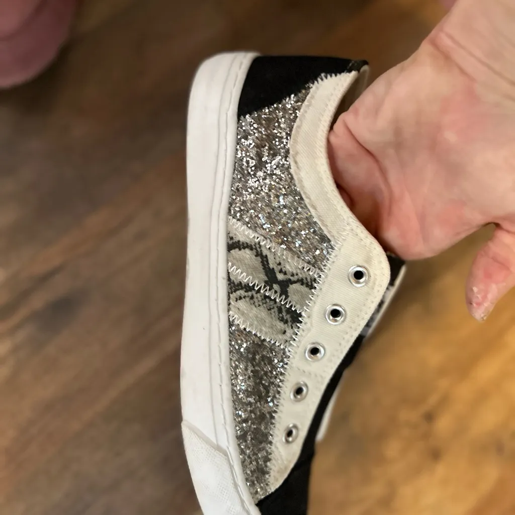 Jelly Pop Black and glitter elite slip on Canvas shoes size 9 new - Image 4