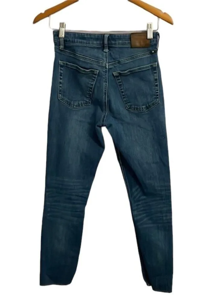 Lucky Brand women's cropped  size 2, altered hem jeans inseam 23 1/2" - Image 2