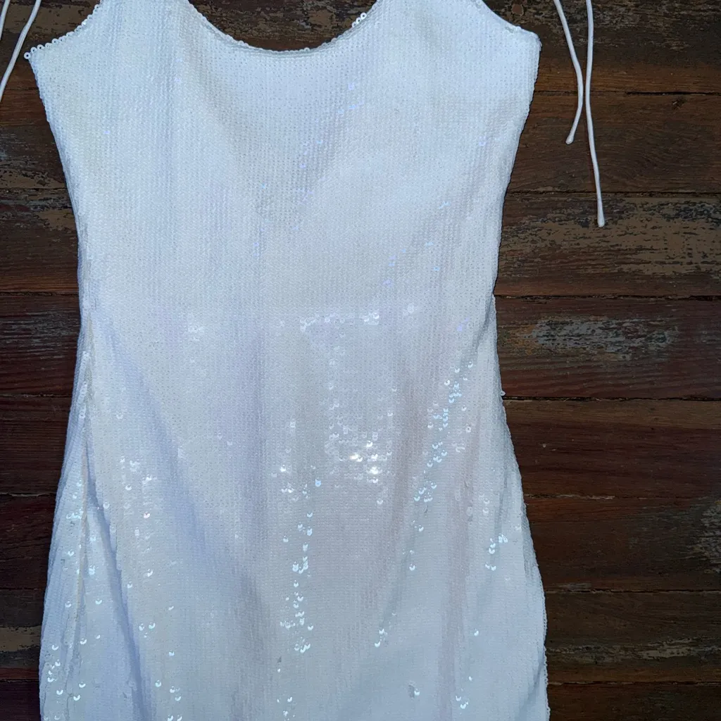 NBD  Revolve White Sequin Midi Dress With Tie Straps ~ Size Medium 💛🍄 - Image 8