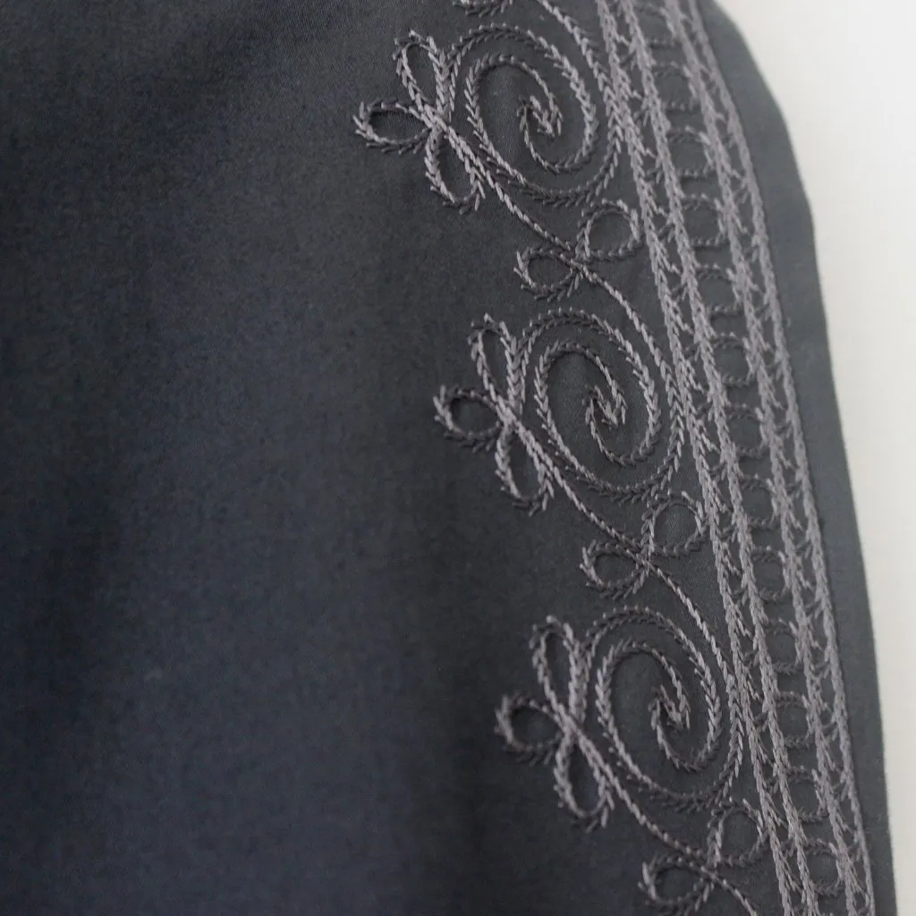 FRIENDS Vintage 90's Cotton Black Embroidered Cropped Preppy Indie Pants 3 Size undefined - Image 4