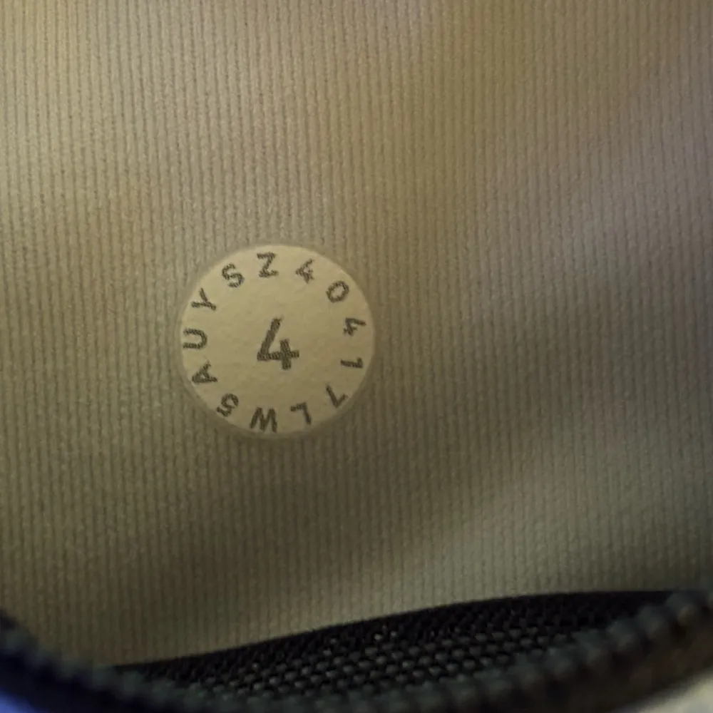 Lululemon Wunder Under Low Rise Blue & White Leggings Size 4 - Image 10