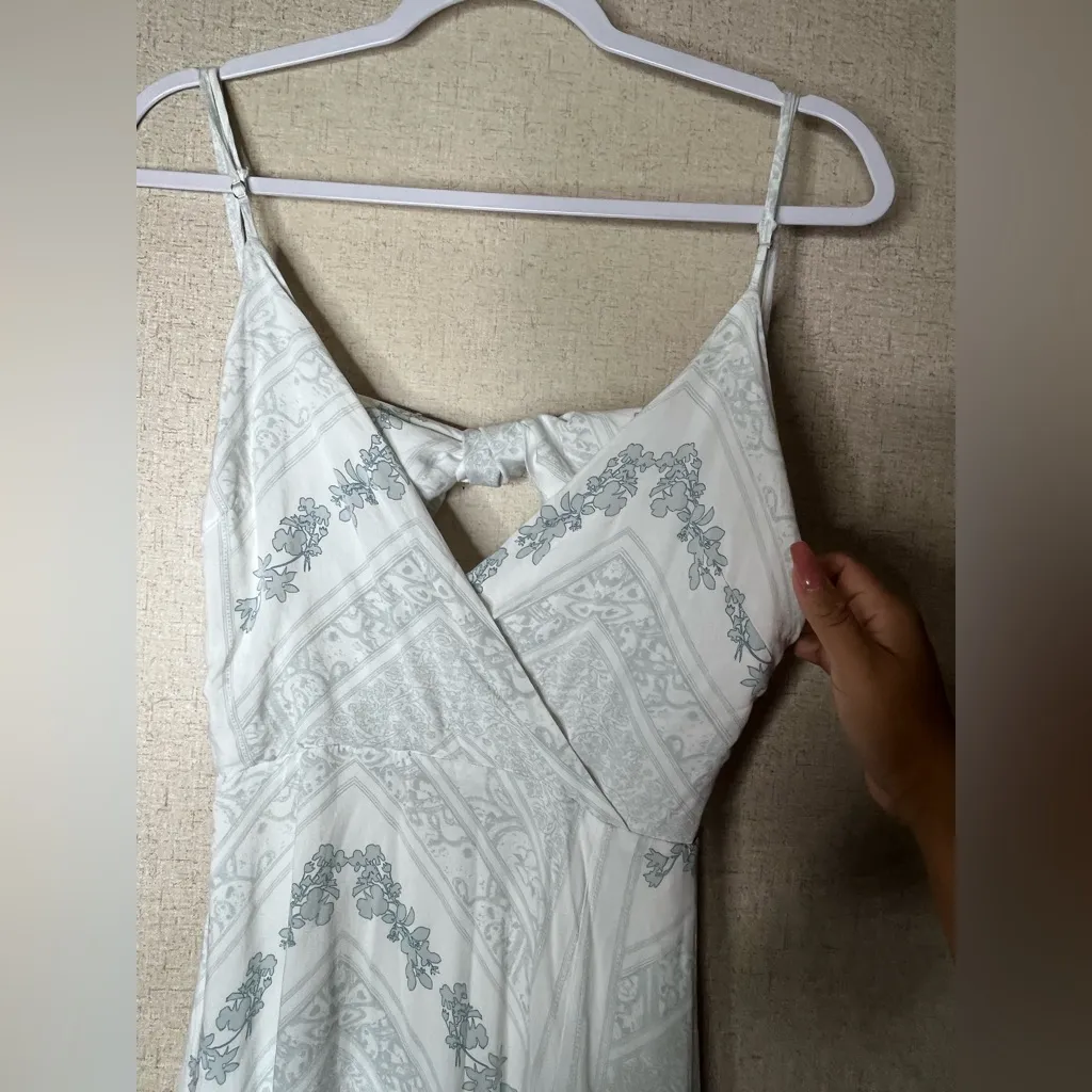 Giani Bernini Elegant White and Gray Maxi Dress - Image 3