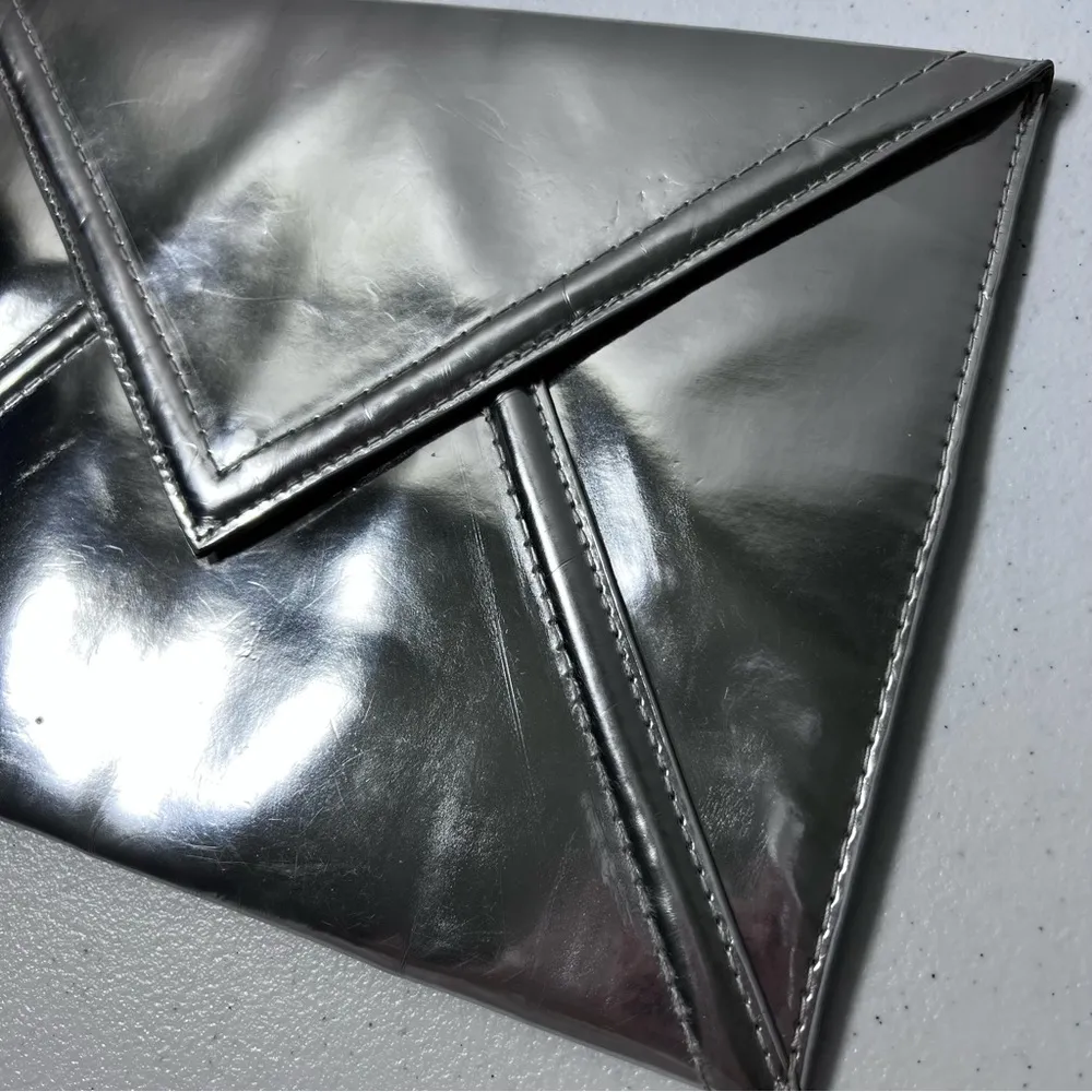H&M Silver Metallic Large Envelope Clutch - Image 3