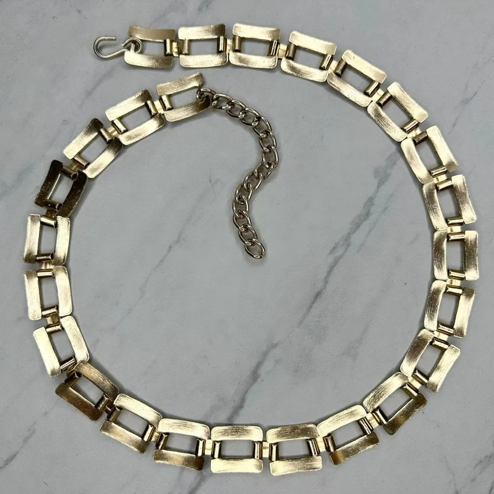 Lightweight Textured Gold Tone Belly Body Metal Chain Link Belt Size XS Small S - Image 2