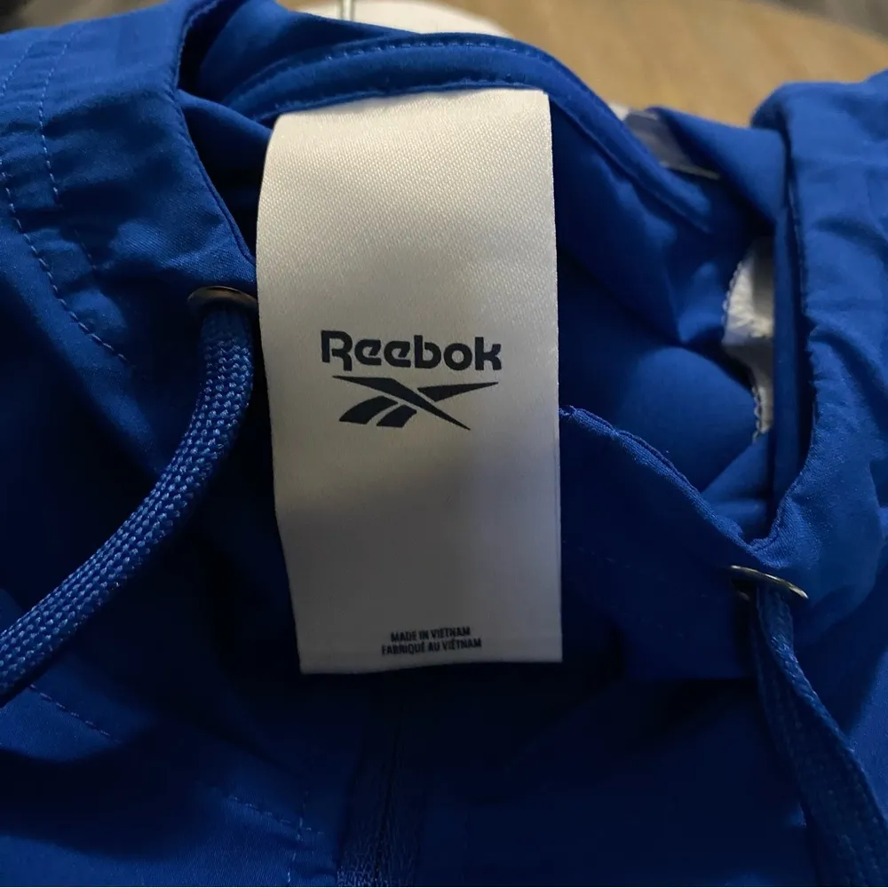 Reebok Blue and Green Windbreaker sz med - Image 2