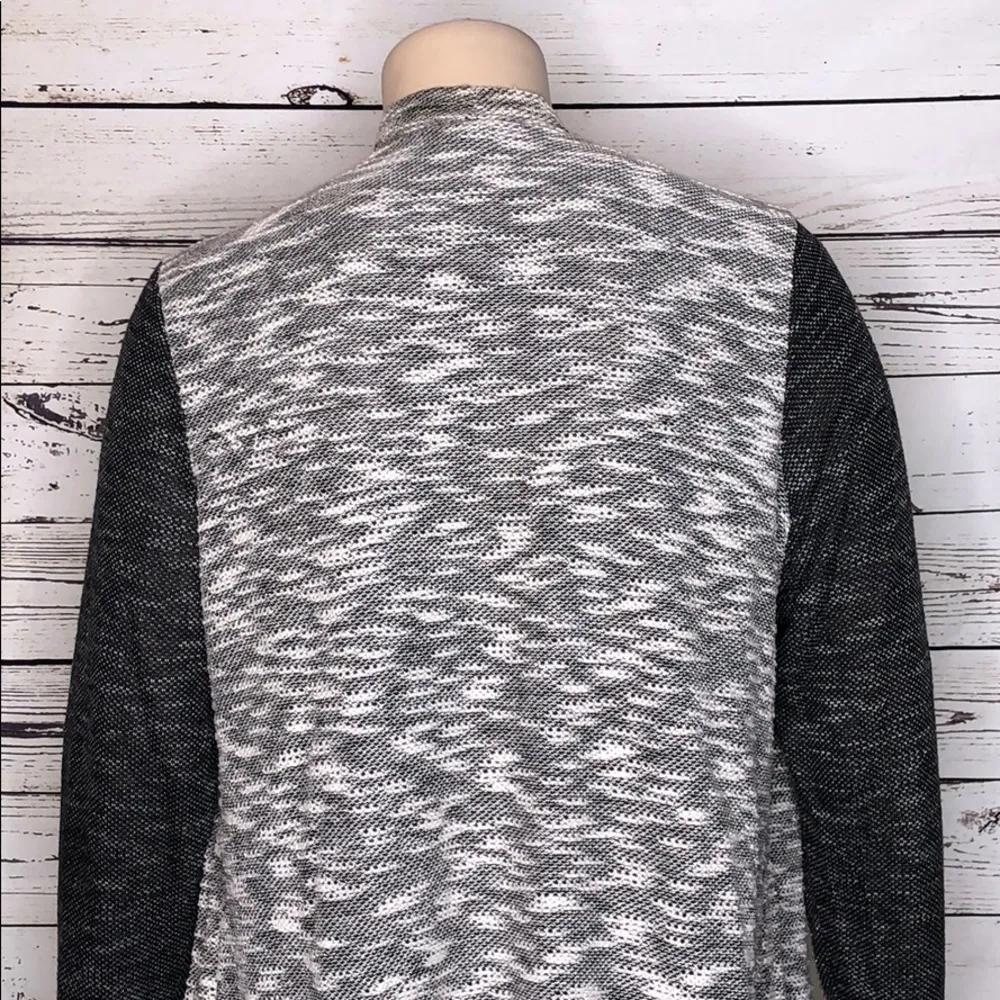 Style & Co. Woman Size 2X Black & White Drape Open Front Sweater Cardigan Jacket - Image 6