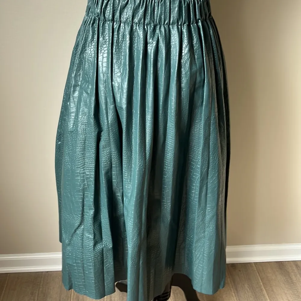 BURU Faux Crocodile Skirt Green Size undefined - Image 4