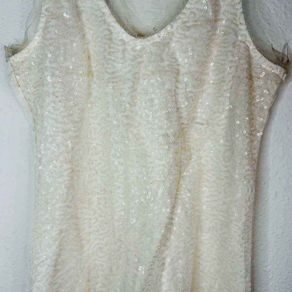 Dream Out Loud by Selena Gomez White Sequined Top Size Medium Work to Weekend - Image 5