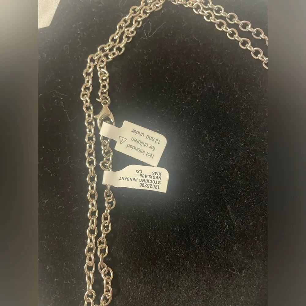 NWT Christmas Santa in Stocking Crystal Rhinestone Silver Plated Chain Necklace Red - Image 9