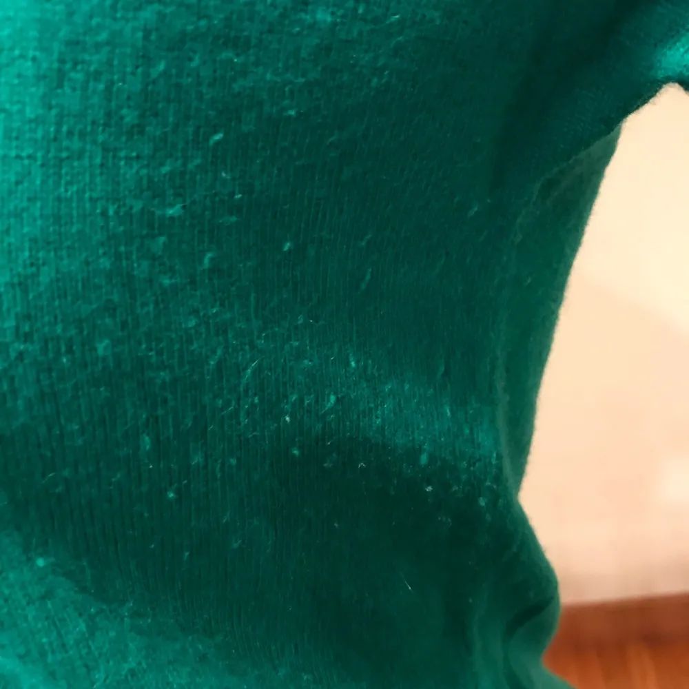 Emerald Green Cashmere Blend Cardigan W/Jeweled Buttons Sz. P - Image 10