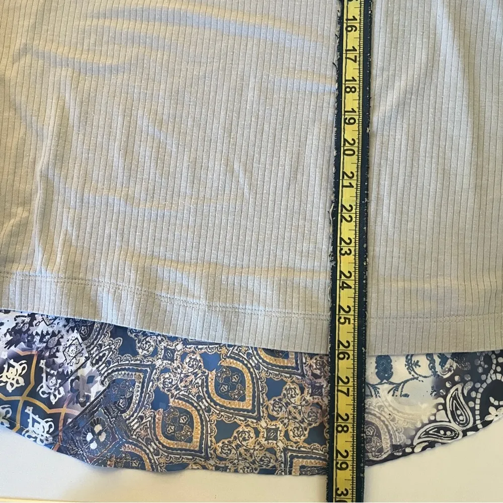 One World V-Neck Top Purple Grey Large - Image 9