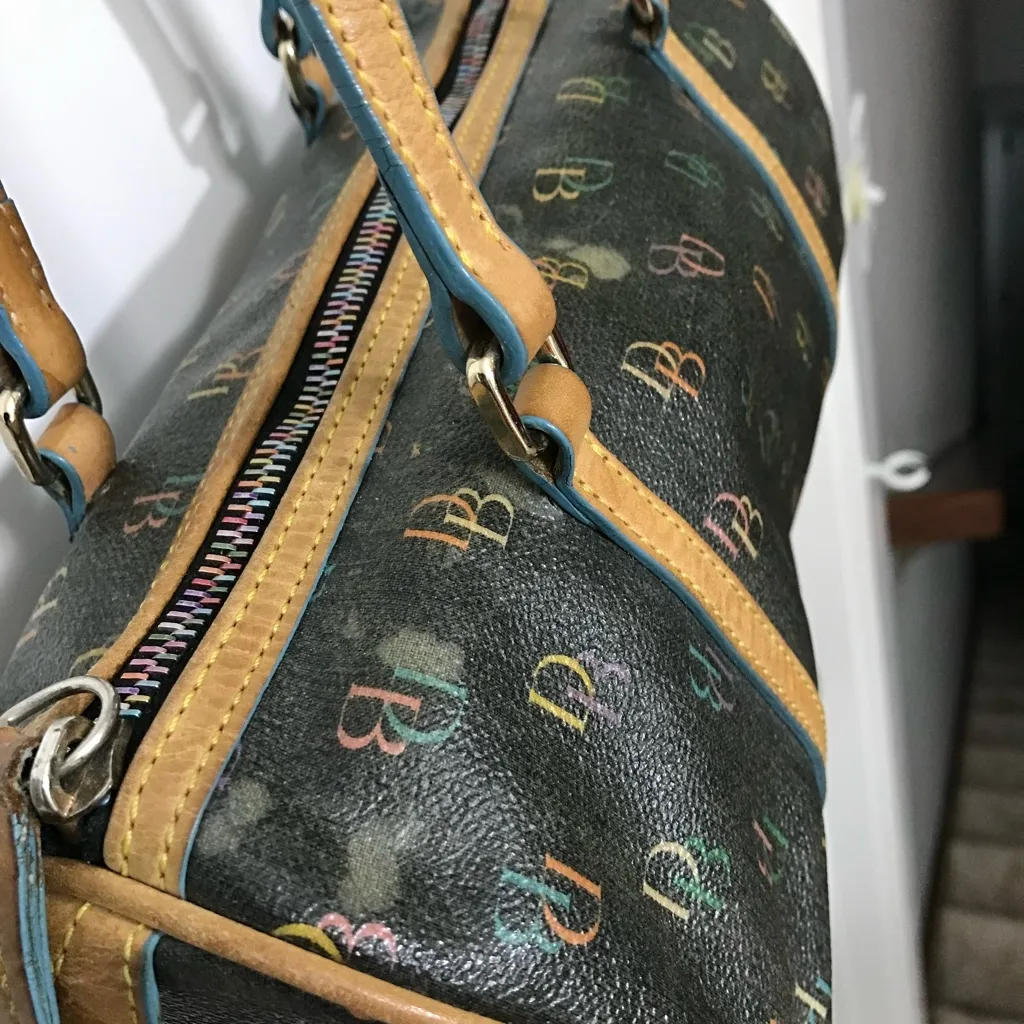 Dooney & Bourke Vintage Rainbow Barrel Bag y2k - Image 5