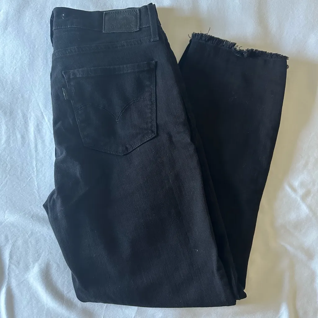 $98 Levi's Women's Premium 724 High Rise Straight Crop Jeans - Size 28 - Black - Image 13