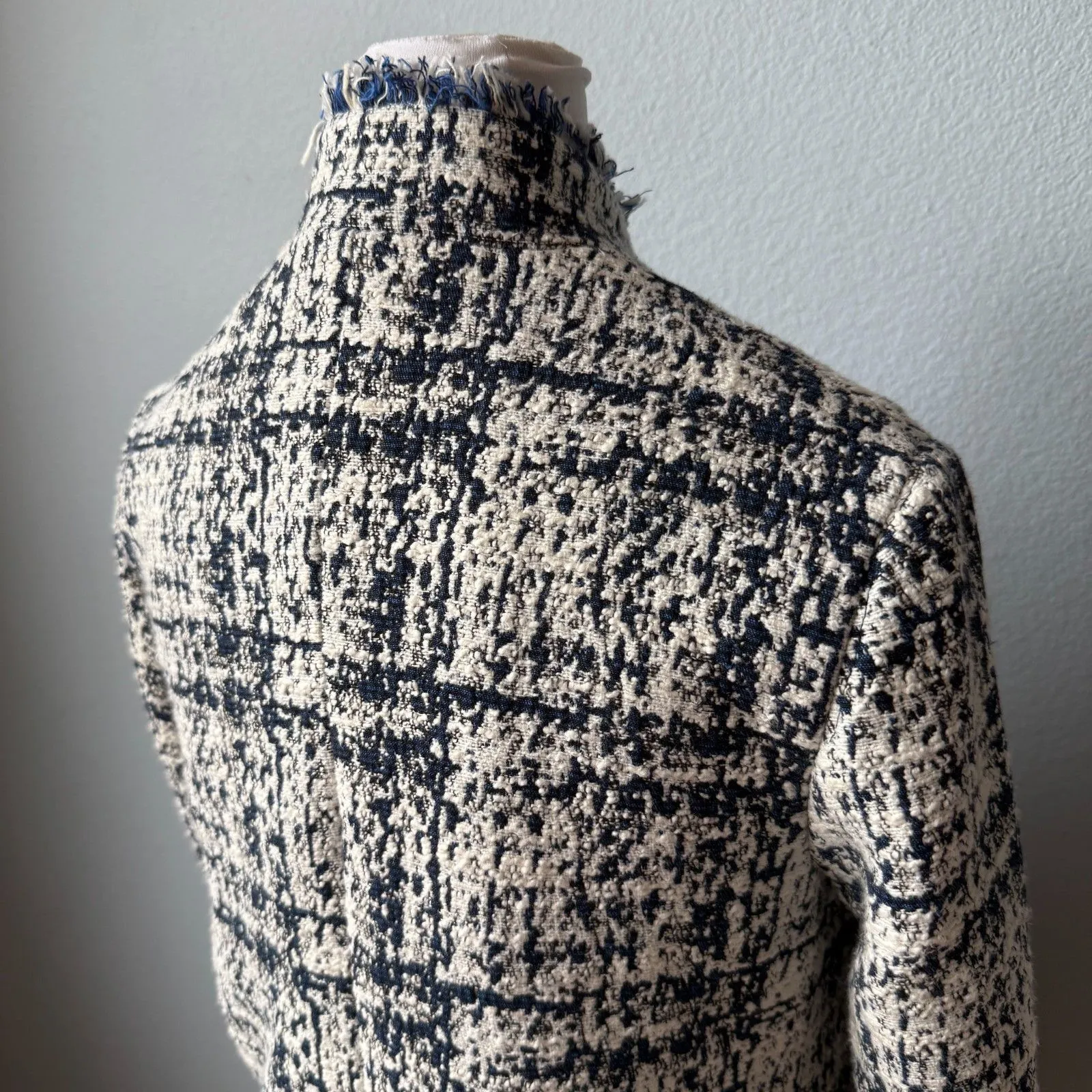 J. McLaughlin Walden Navy Tweed Coat Size Small - Image 6