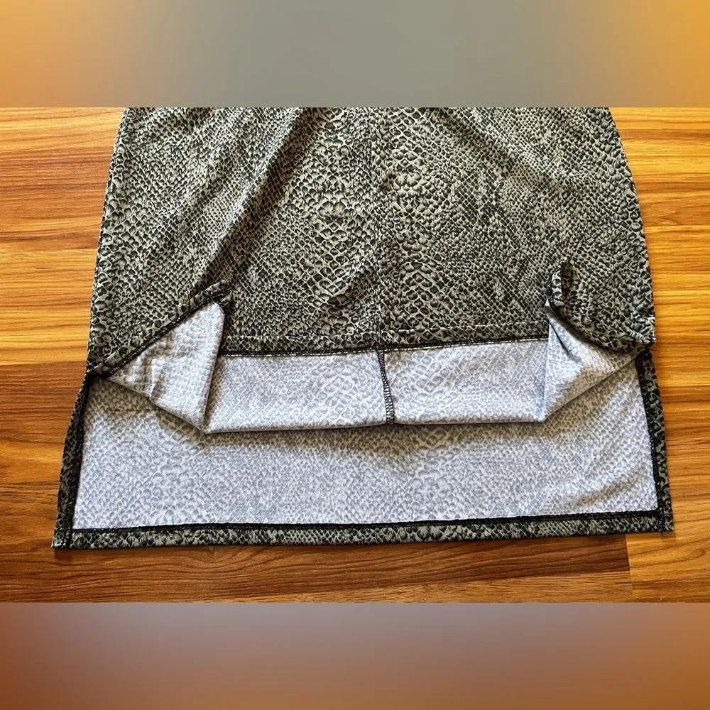 True Vintage 1990’s Patty USA Snakeprint Skirt Size L Size L - Image 5