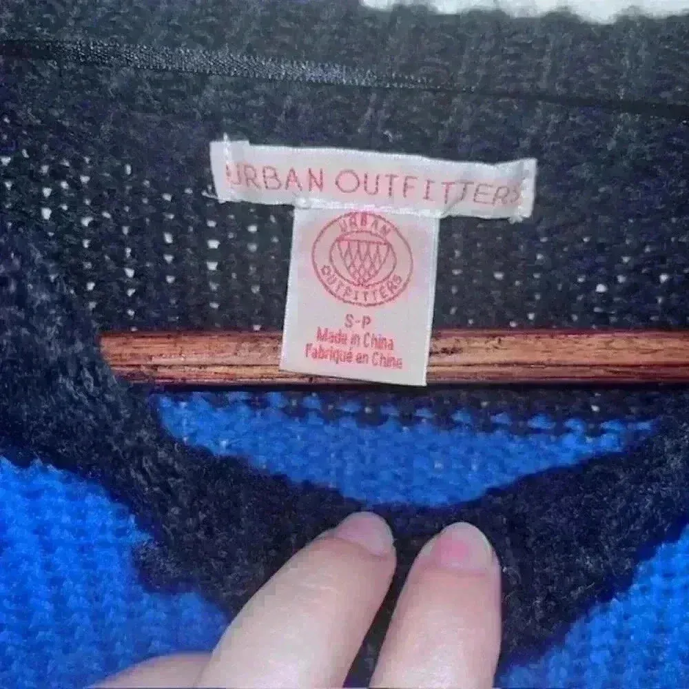 Urban Outfitters Multicolor Rainbow Stripe Sweater Woman's Size Small - Image 6