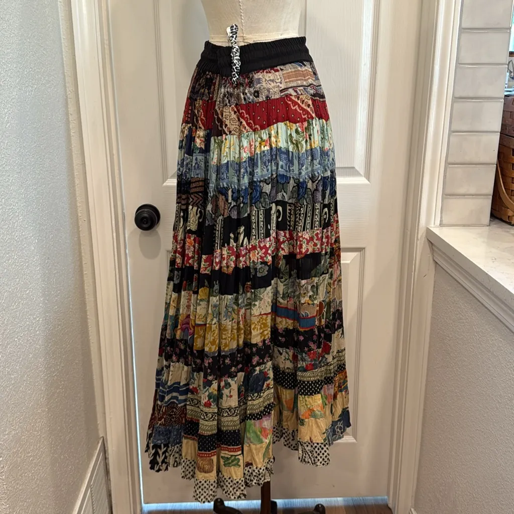 Vintage patchwork floral mixed print midi skirt ONE SIZE Black Size undefined - Image 12