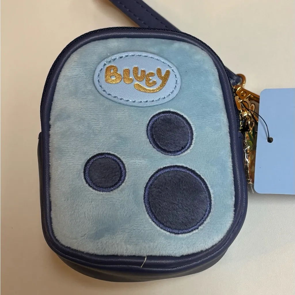 Bluey Soft face form zip up coin purse wristlet Blue - Image 4