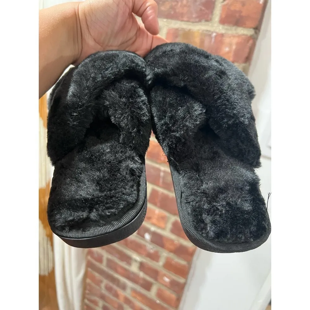 Womens Soft Faux Fur Slippers Plush Slip on Cross Band House Shoes Black Size 6 - Image 2