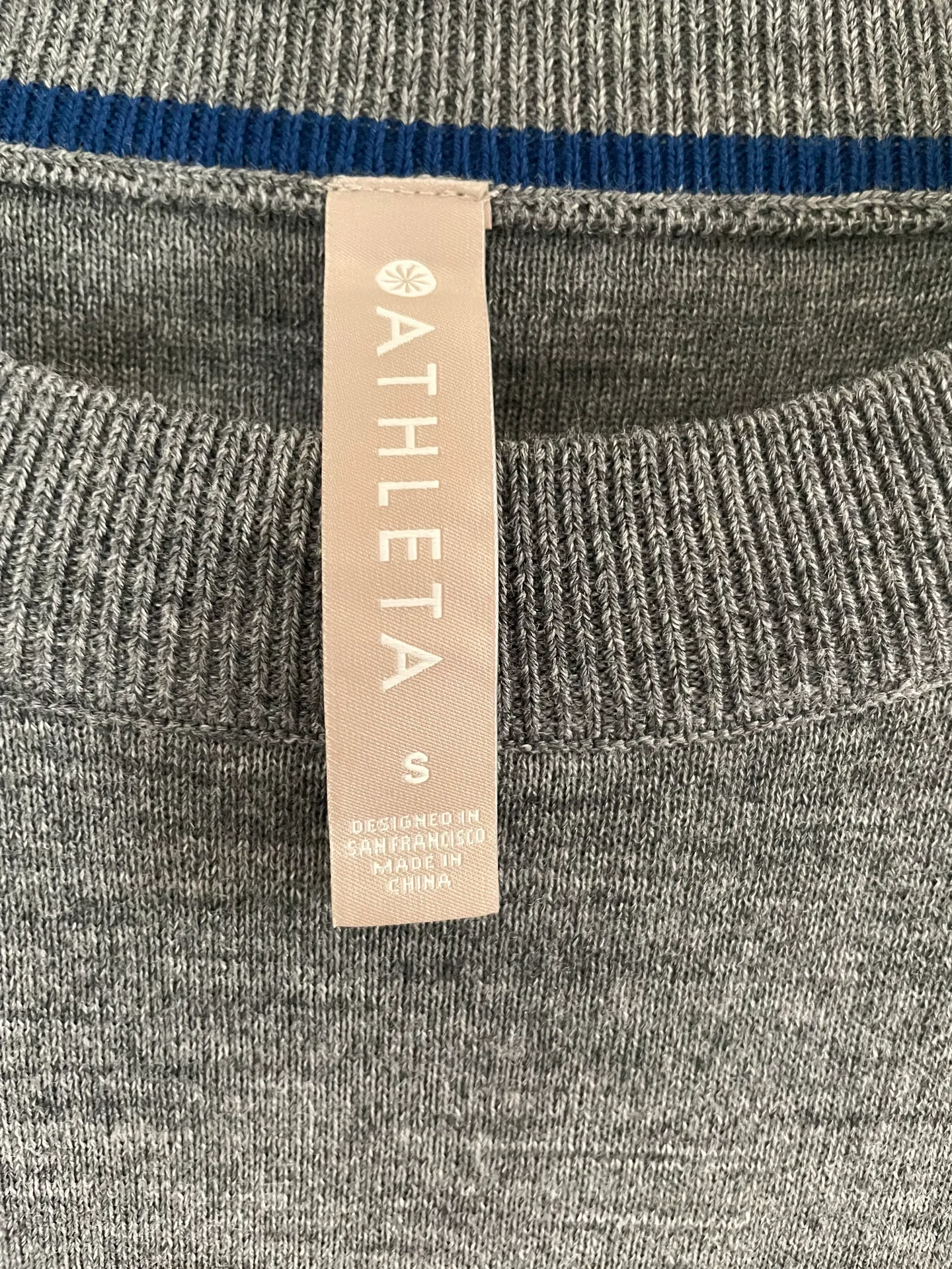 Athleta Grey  Sweatshirt - Image 4