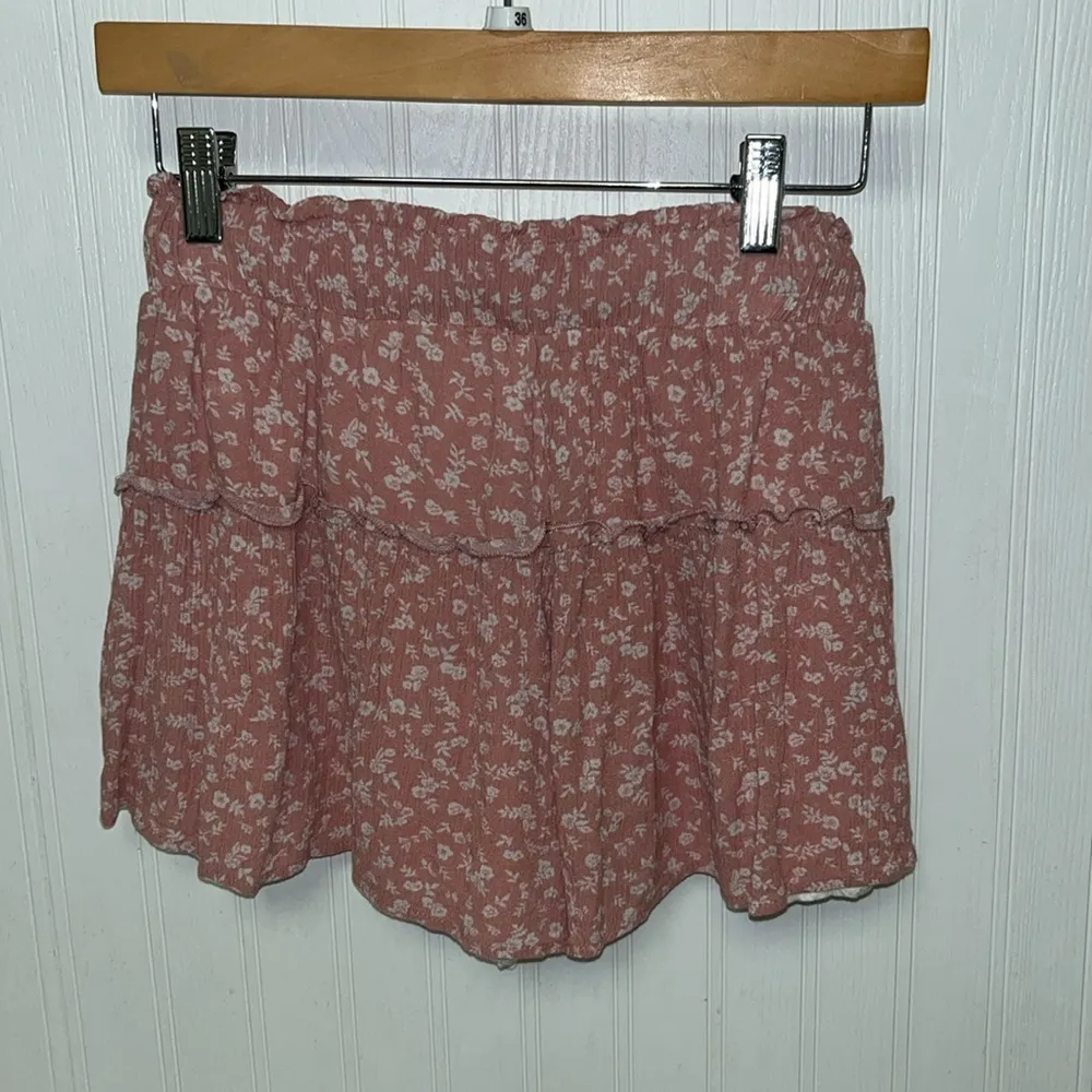 Altar’d State Pink Floral shorts - Image 3