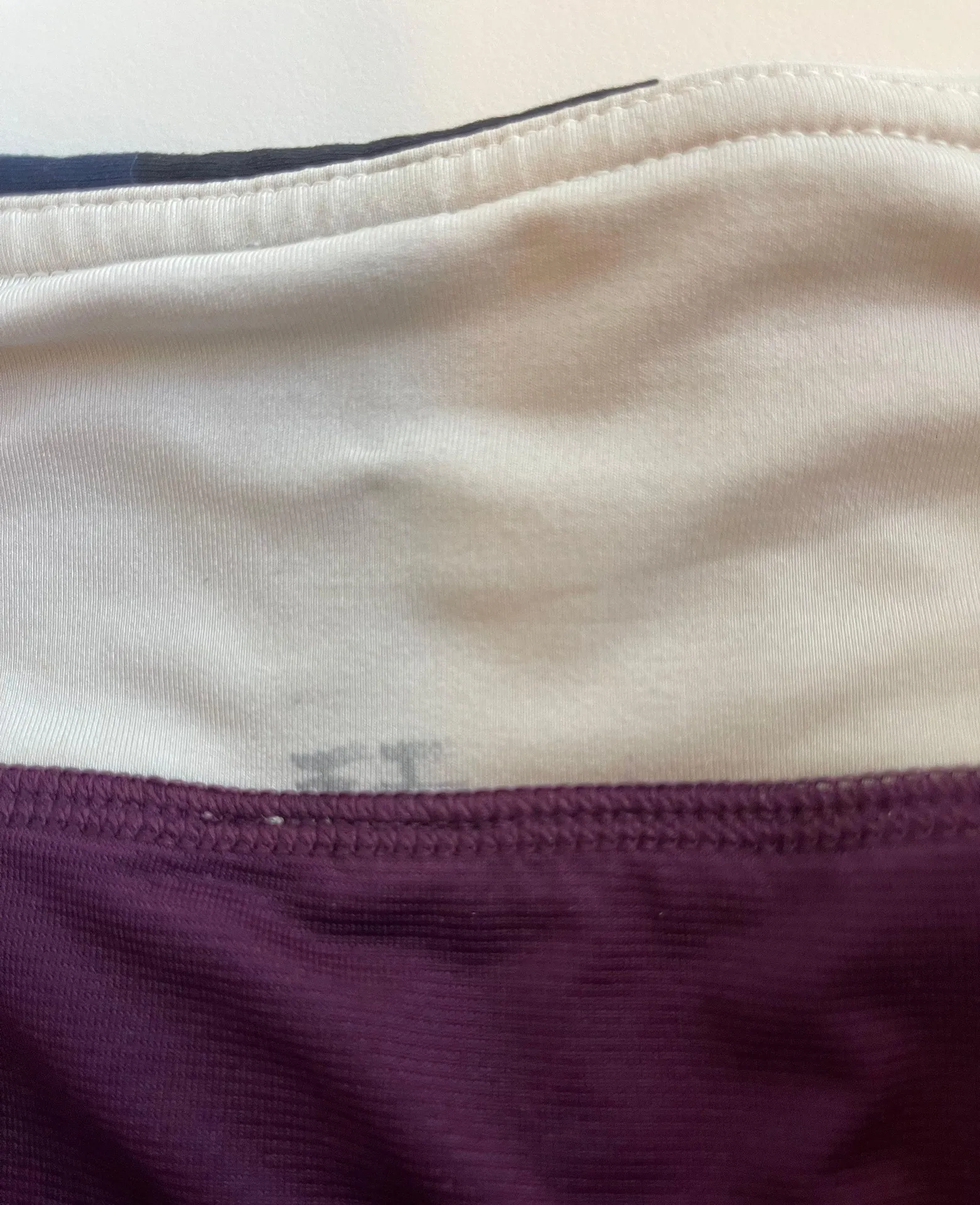 Lululemon Speed Up Shorts 2.5 - Image 4