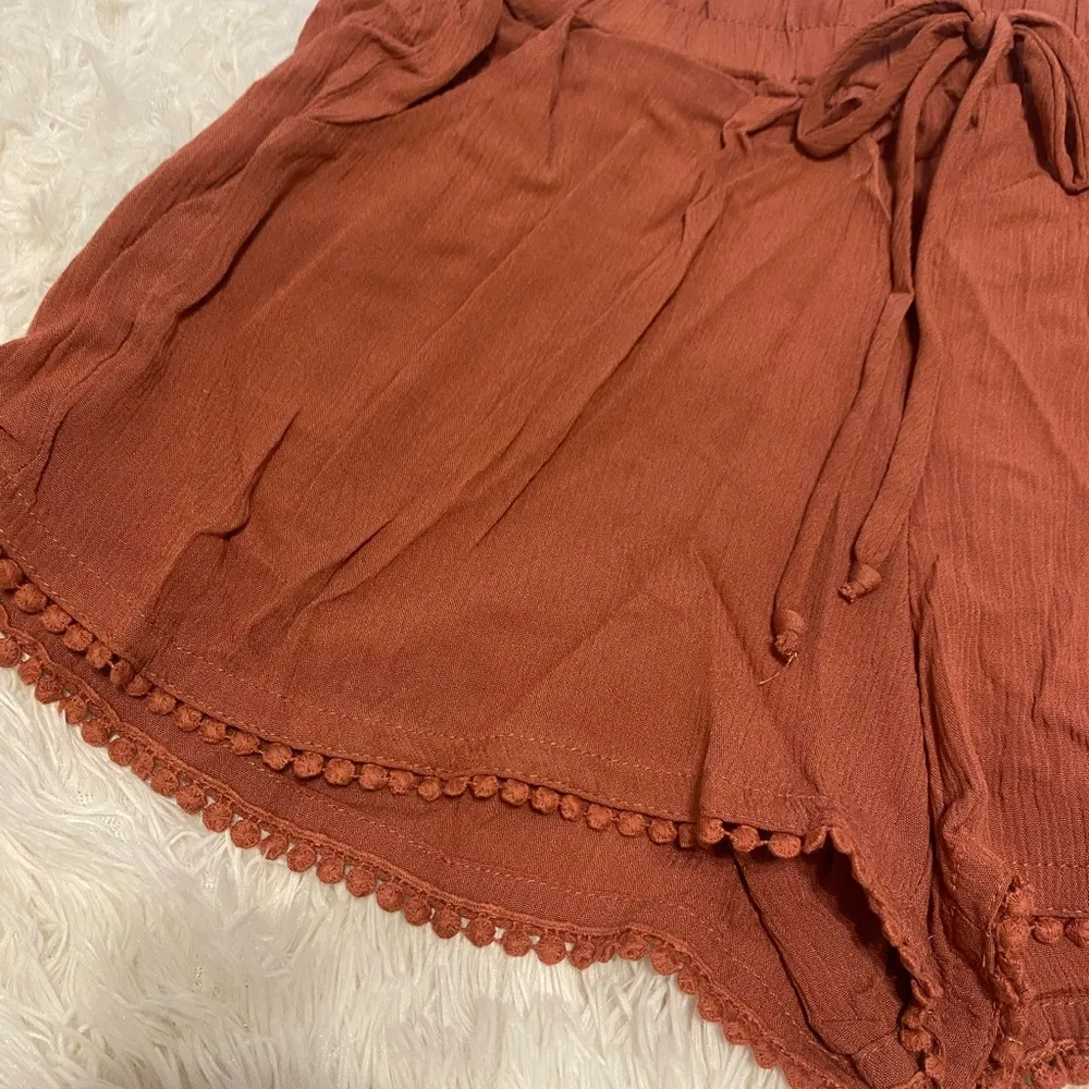 NWT Pom Pom shorts. Size Medium. Orange. - Image 2