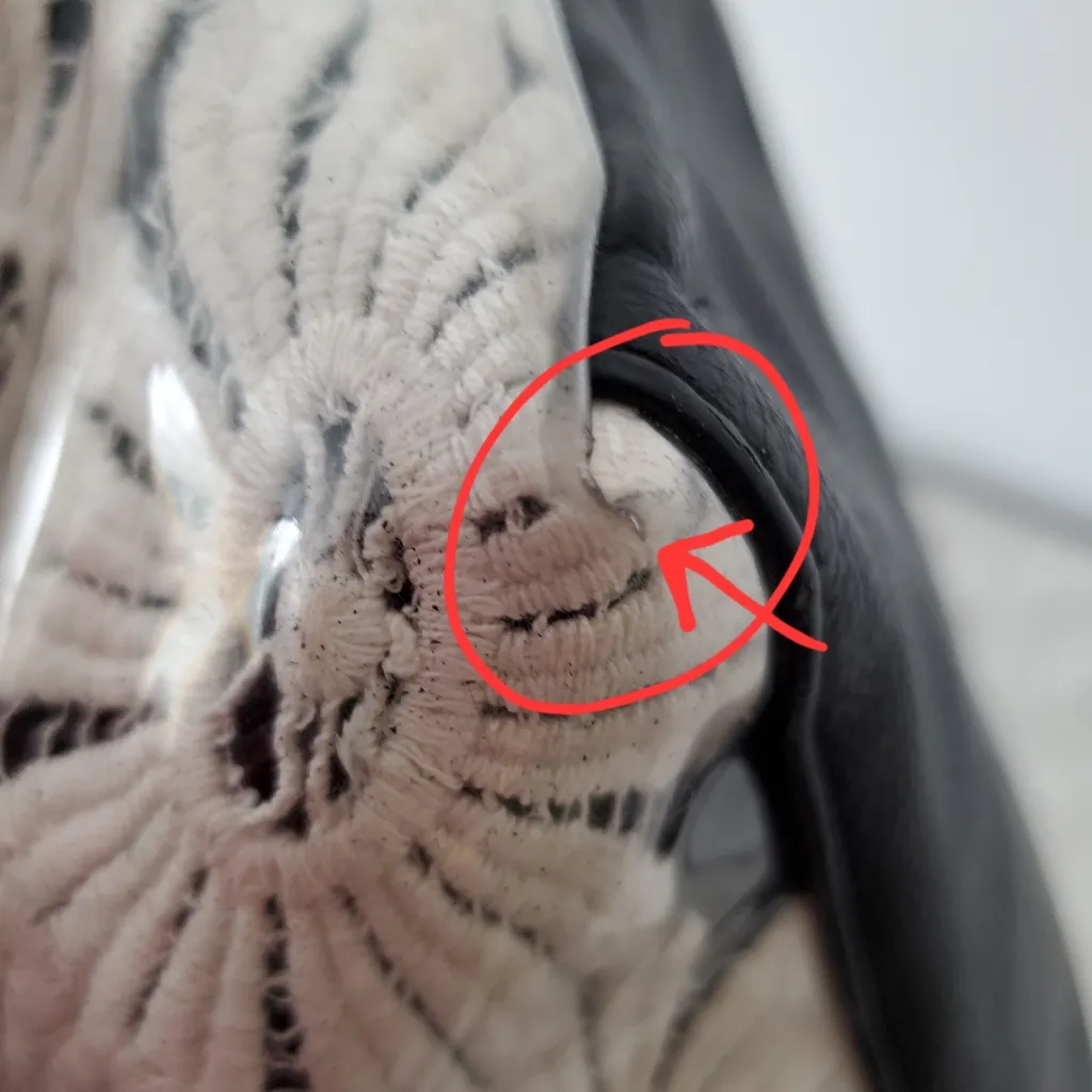 BETSEY JOHNSON Crochet White Flowers PVC Tote Bag Chain Straps Pink Floral In - Image 13