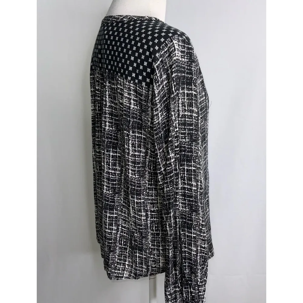 Stitch Fix Skies Are Blue Black & White Long Sleeve Casual Career Blouse Medium - Image 3