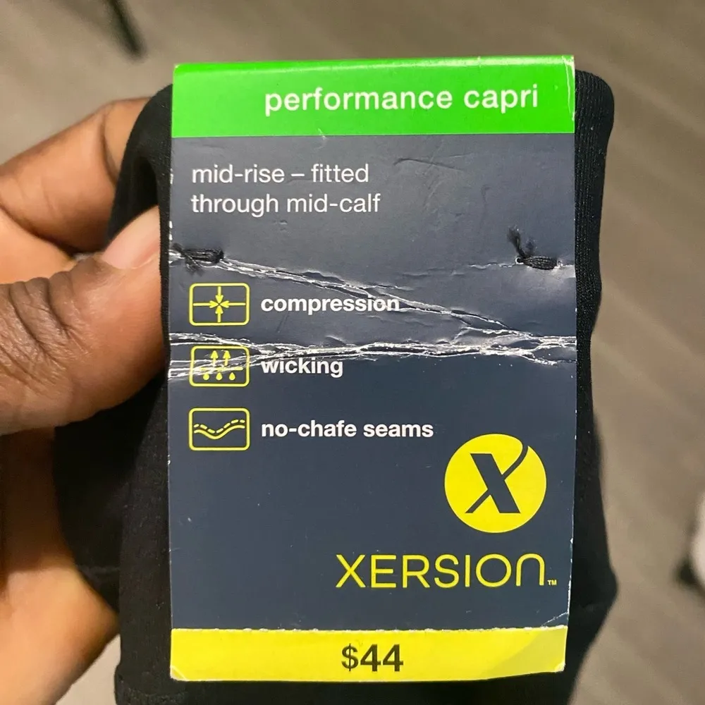 NWT Xersion knee length leggings. Great for spring and summer - Image 9