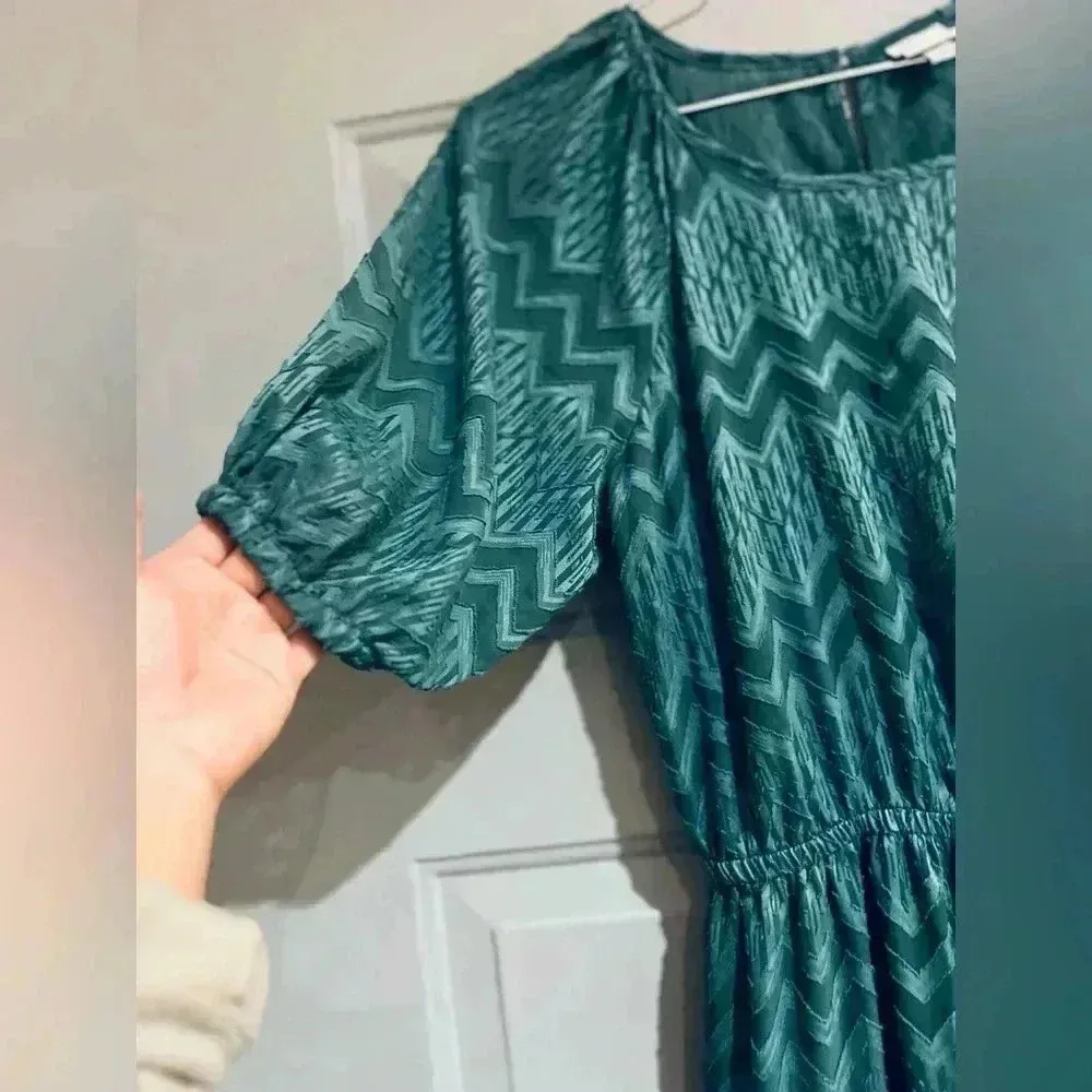 A NEW DAY TARGET WOMEN'S 1/2 Sleeve Tiered Green Midi Dress Chevron Print M - Image 5