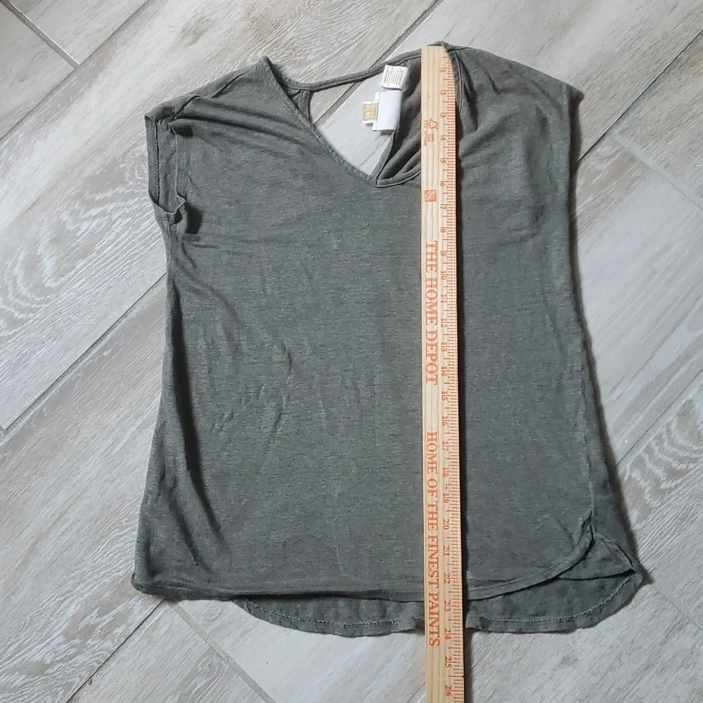 Cynthia Rowley Linen V-Neck  Cap Sleeve Top with Open Back - Image 11