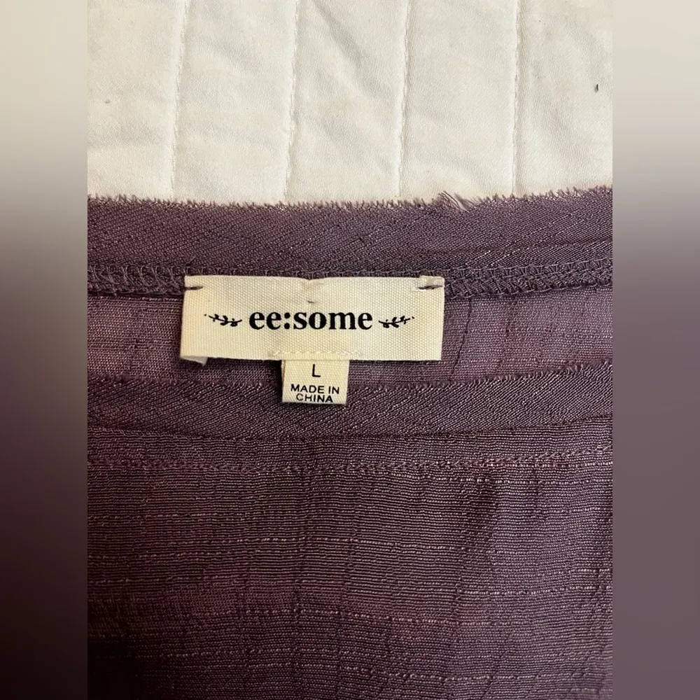 EE:Some purple flowy long sleeve top Size L - Image 3