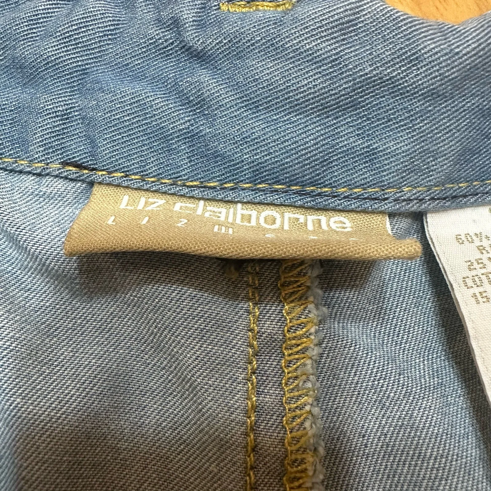 Liz Claiborne Soft Denim Pants sz 8 Straight Leg Jeans - Image 3