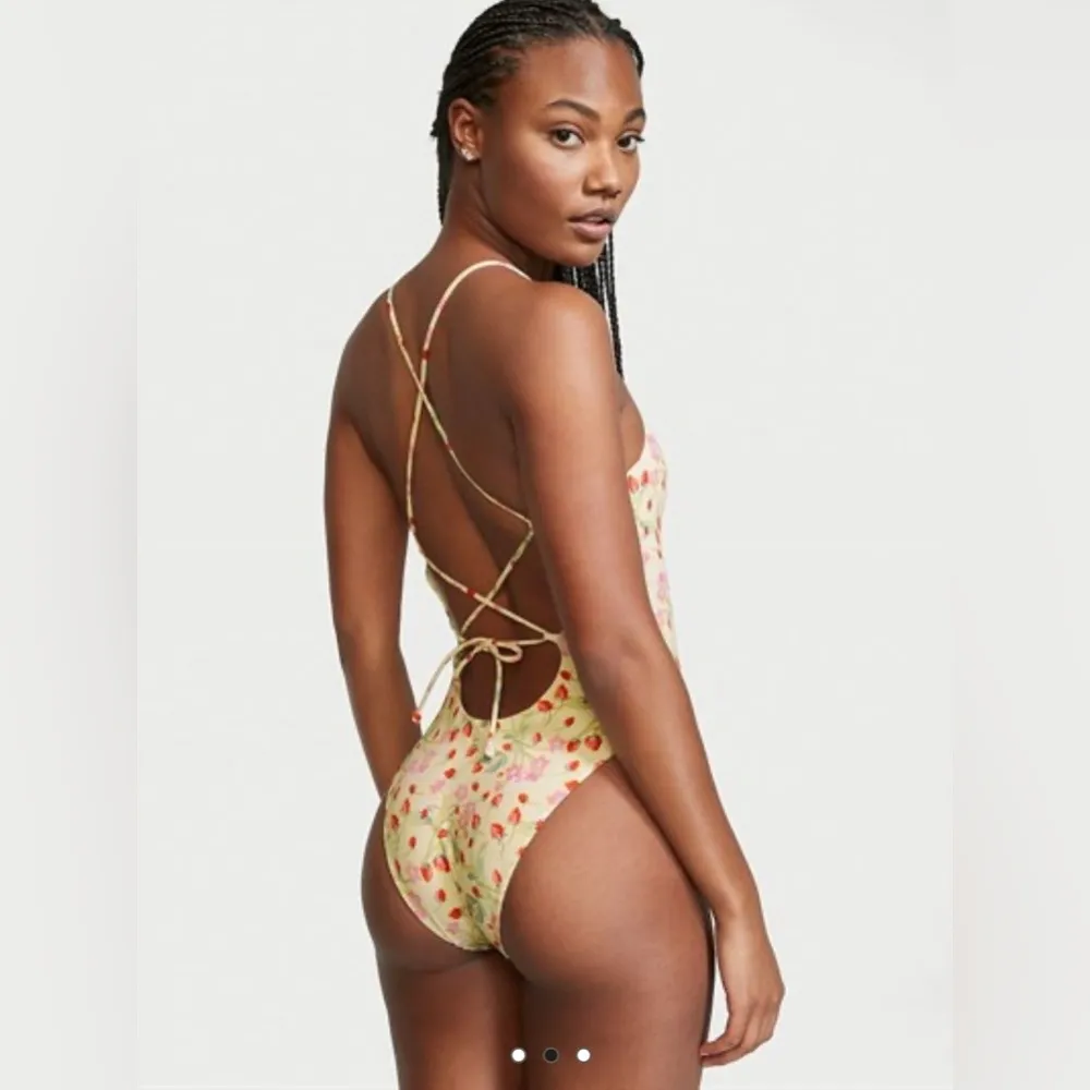 NWT Victoria's Secret Essential Scoop One-Piece Swimsuit Size L/Coverup Size M/L - Image 2