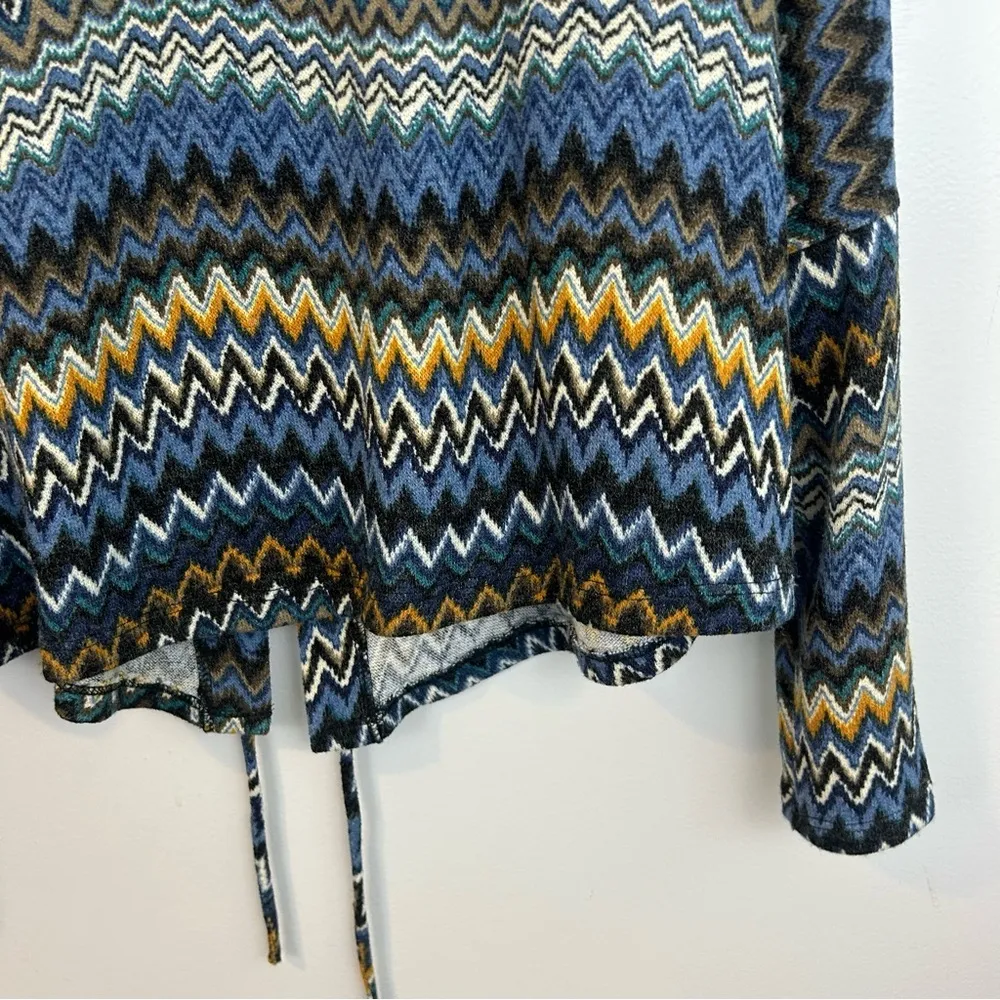 Ariella Blue Zig Zag Chevron Cowl Neck Lace Up Pullover Sweater Size Large - Image 8