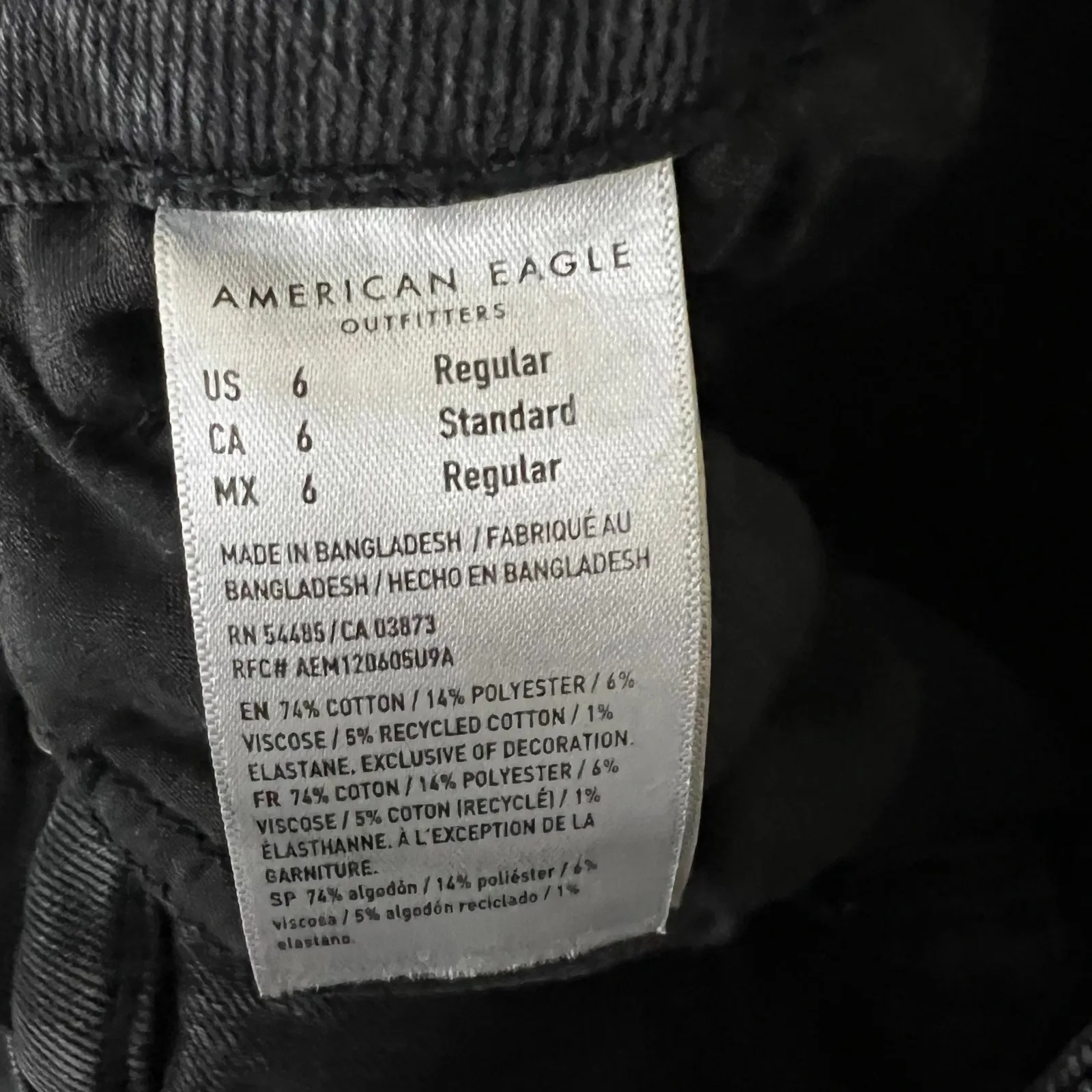 American Eagle Curvy Mom Jeans Womens 6 Black Stretch High Rise Tapered Grunge - Image 5