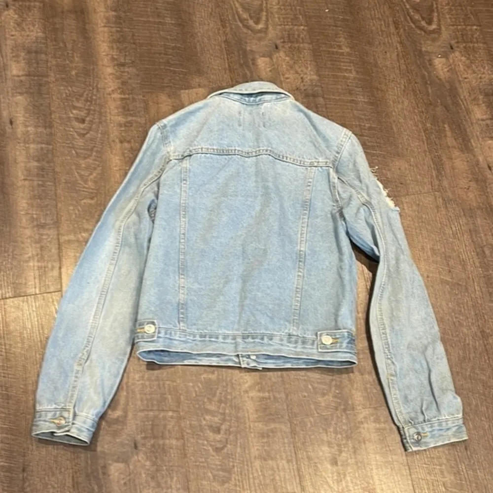 LoveTree distressed denim jacket - Image 3