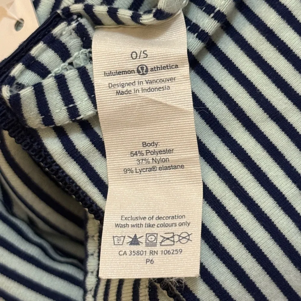 Lululemon Athletica NWT Vinyasa scarf black and blue stripe one size fits all - Image 5