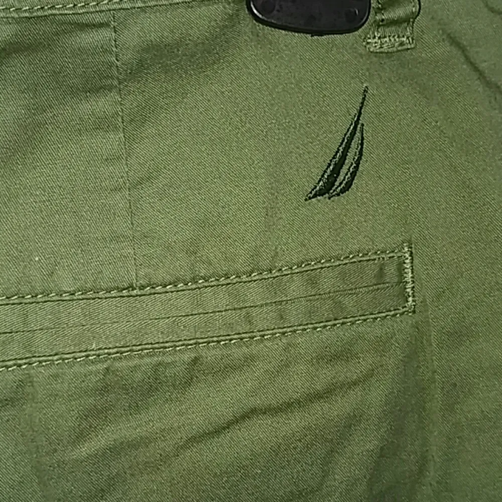 Nautica Army Green Trousers - Image 5