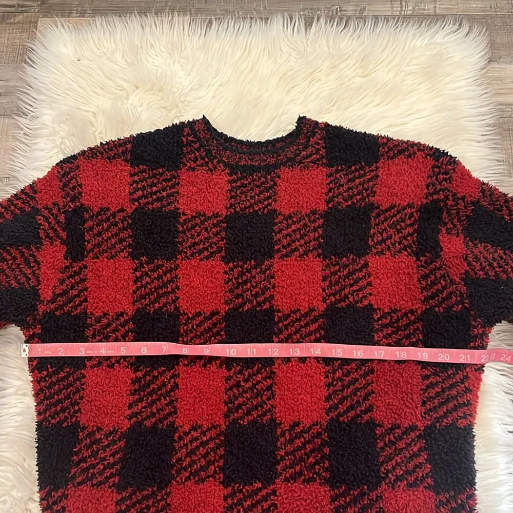 SKIMS plush buffalo plaid sweater S/M - Image 6