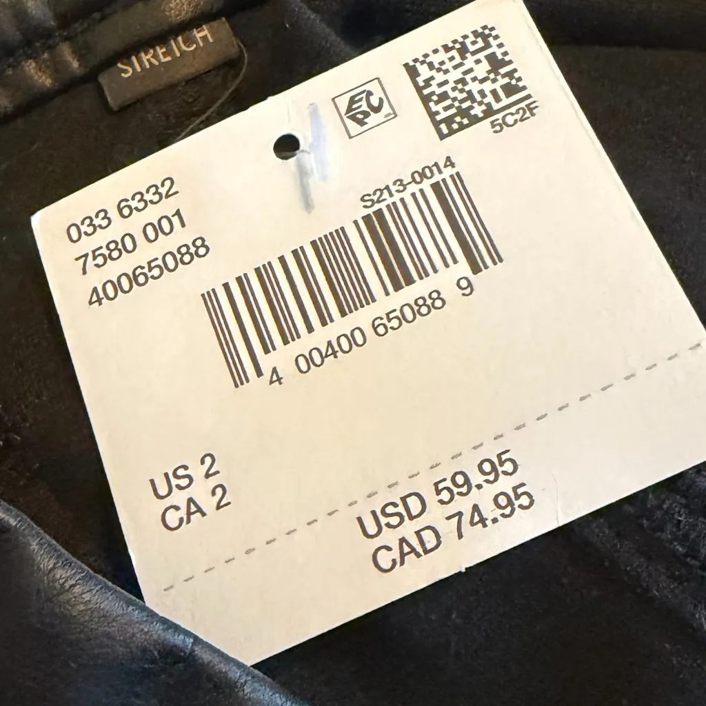 American Eagle Black Faux Vegan Leather Shorts High Waisted Size 2 Women's NWT - Image 11