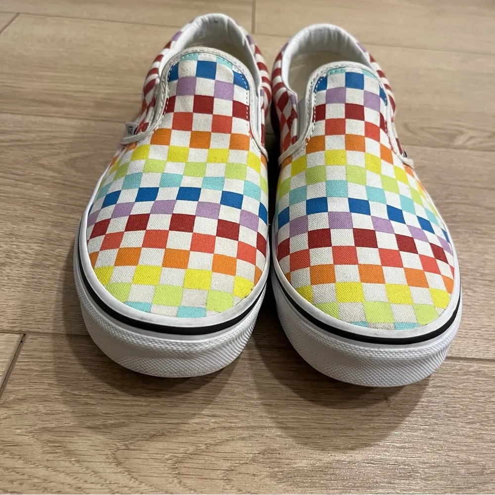 Van’s Kids Youth Classic Slip-On Checkerboard Chex Rainbow Pride Shoe Size 7 - Image 5