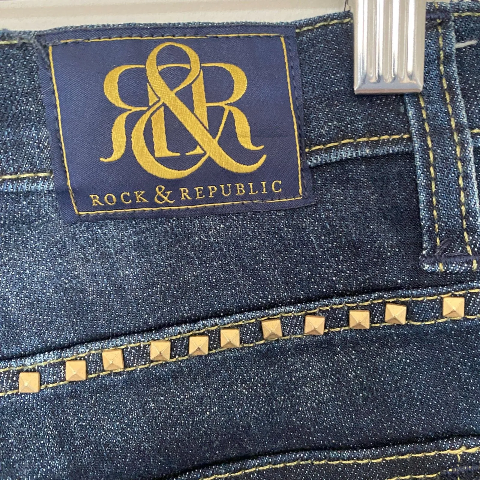 Rock & Republic Kasandra Y2K Dark Wash Bootcut Jeans Gold Studs Distressed Sz 10 - Image 3