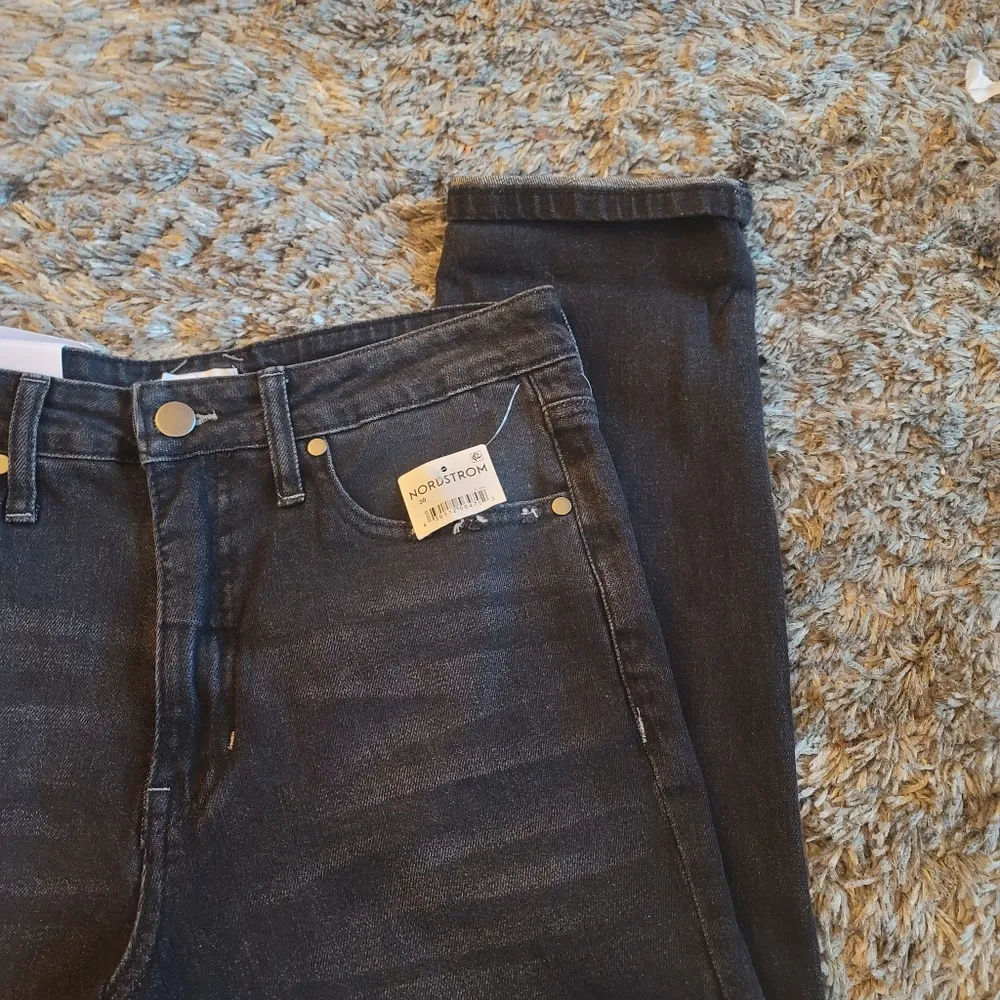 NWT! BP. Nordstrom Black Distressed Tapered Leg High Rise Mom Jeans 30 - Image 6