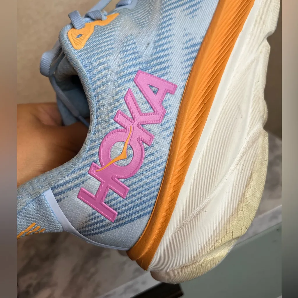 Hoka Clifton 9 Sneakers. Women’s size 9.5D Color Airy Blue/ Ice Water - Image 3